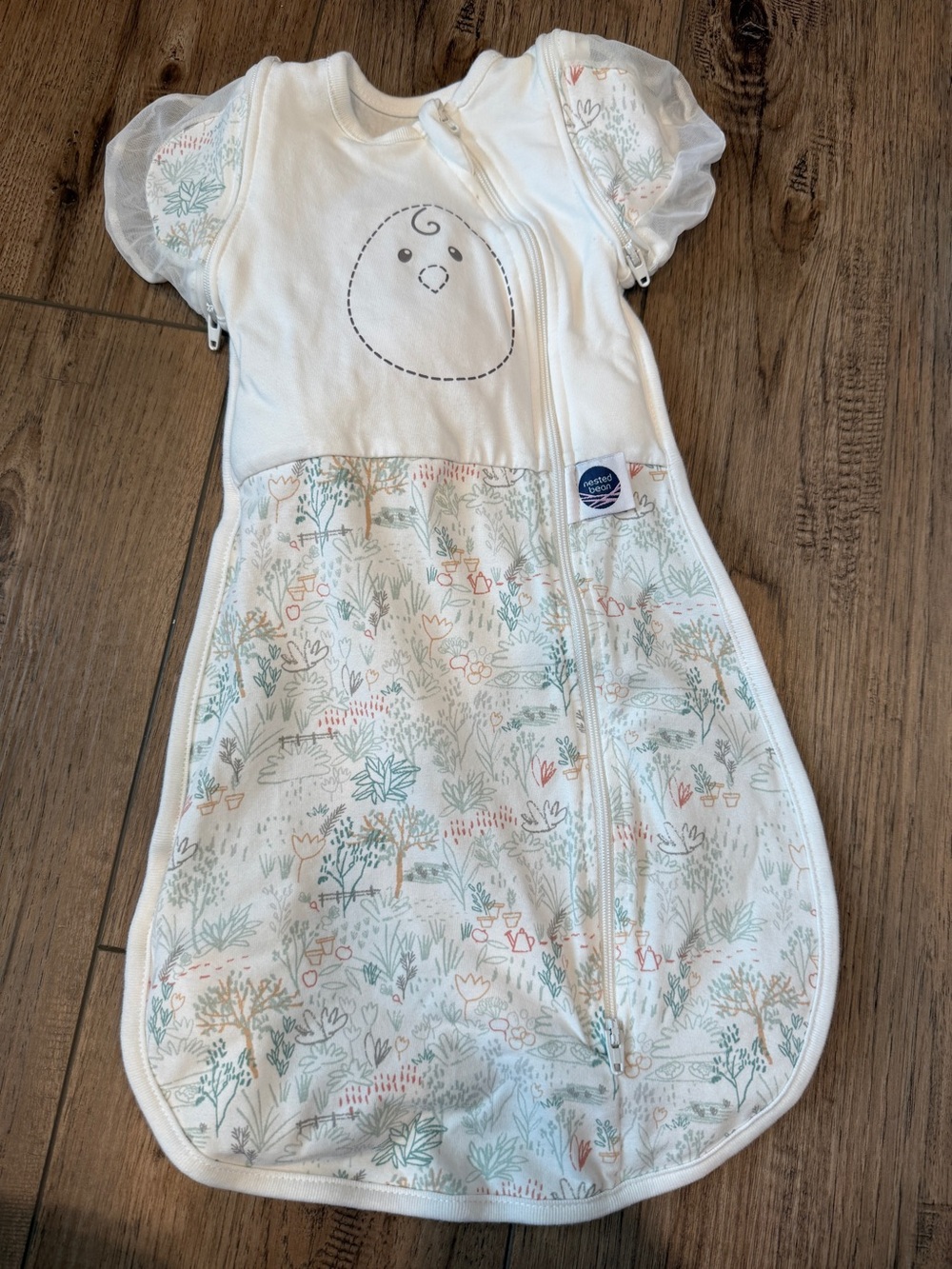 NWOT Nested Bean White Floral Sleep Sack with Pastel Garden Print